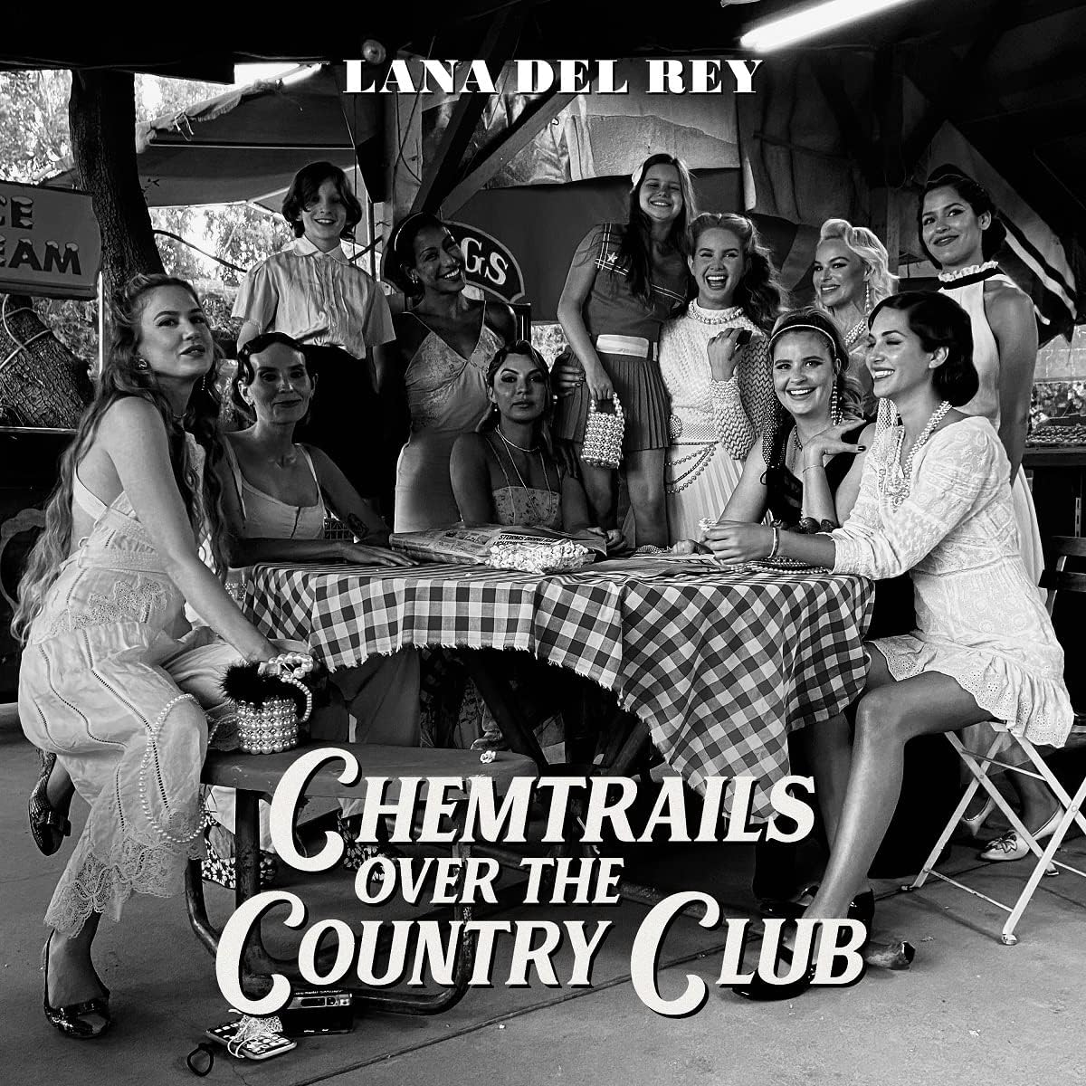 Lana Del Rey – Chemtrails Over The Country Club CD