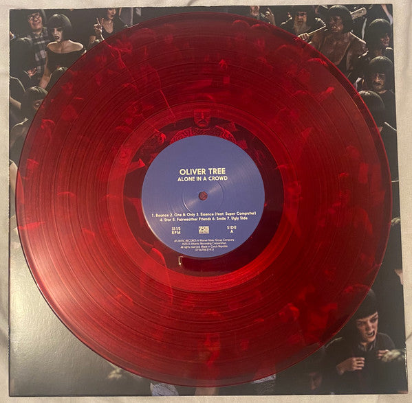 Oliver Tree – Alone In A Crowd - LP Rojo